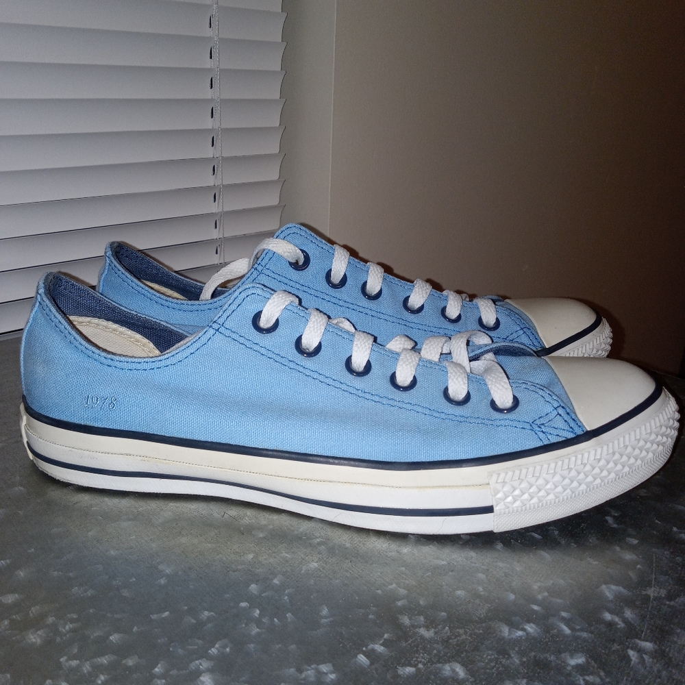 Converse All Star baby blue size 9 no box